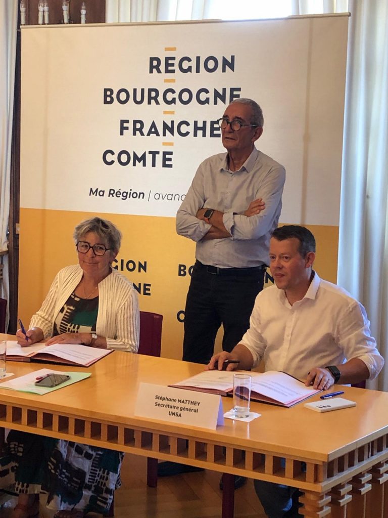 Une victoire pour les agents : Signature d’un accord majoritaire sur la protection sociale complémentaire au Conseil régional de Bourgogne-Franche-Comté